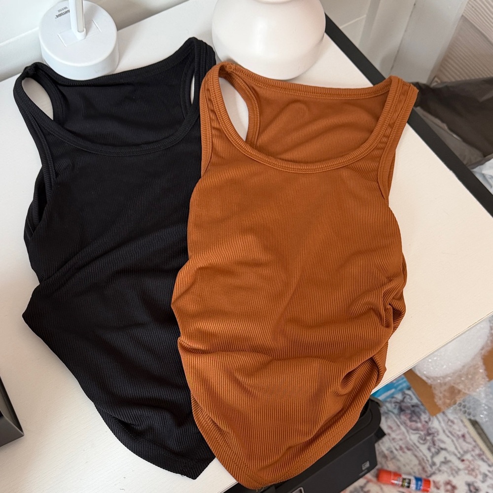 SHEIN Black and Tan Ribbed Tank Tops